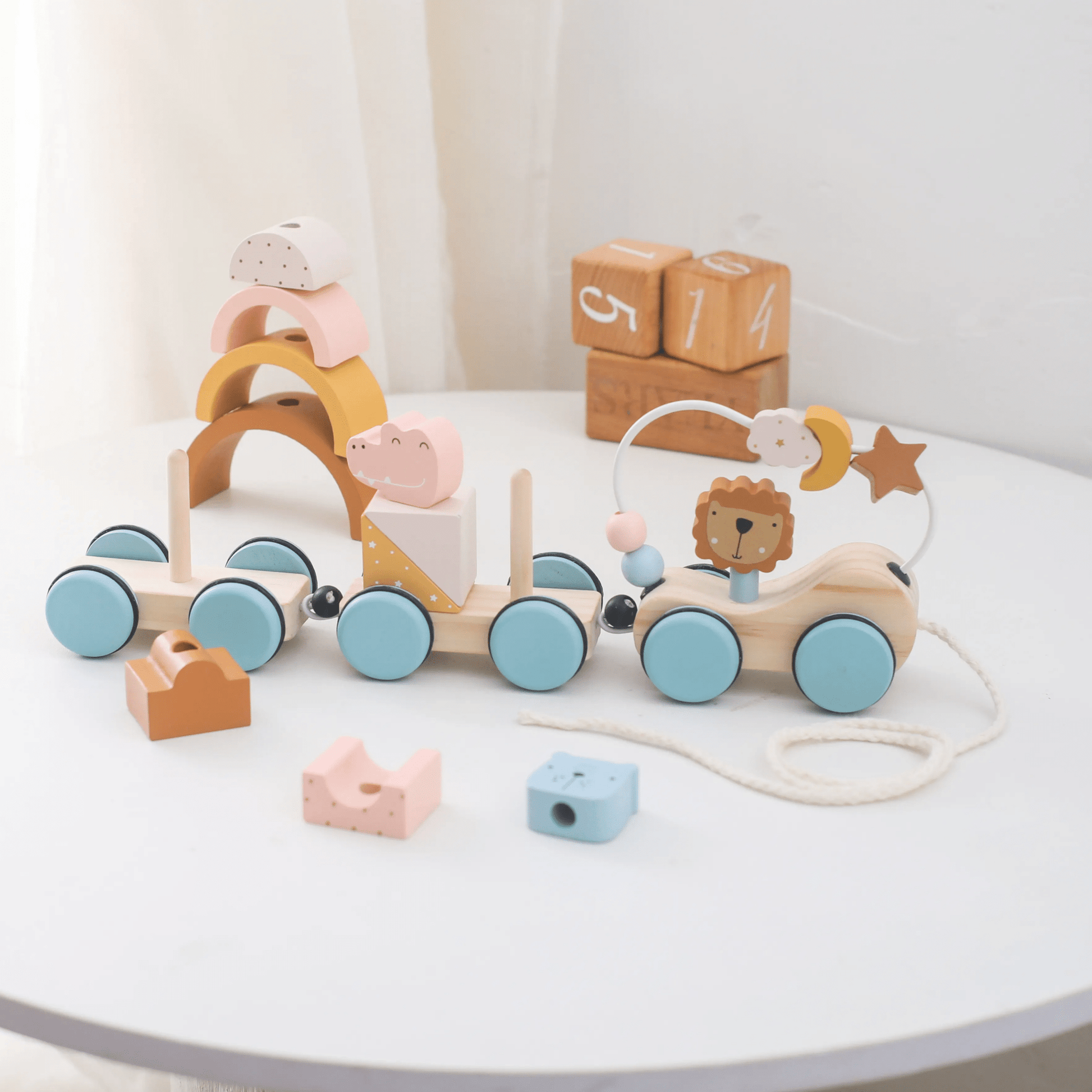 Baby Moon Train - Baby Mango